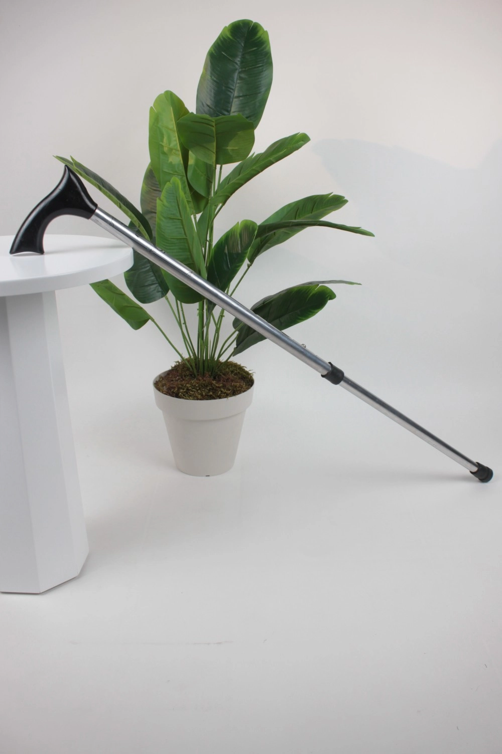Gri Metal Ayarlanabilir Baston - Ergonomik Saplı, Hafif Alüminyum Güvenli Denge Desteği