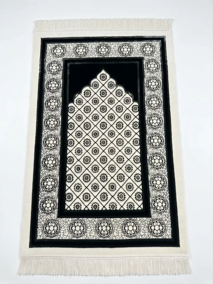 Mihraplı Kabartmalı Kadife Seccade