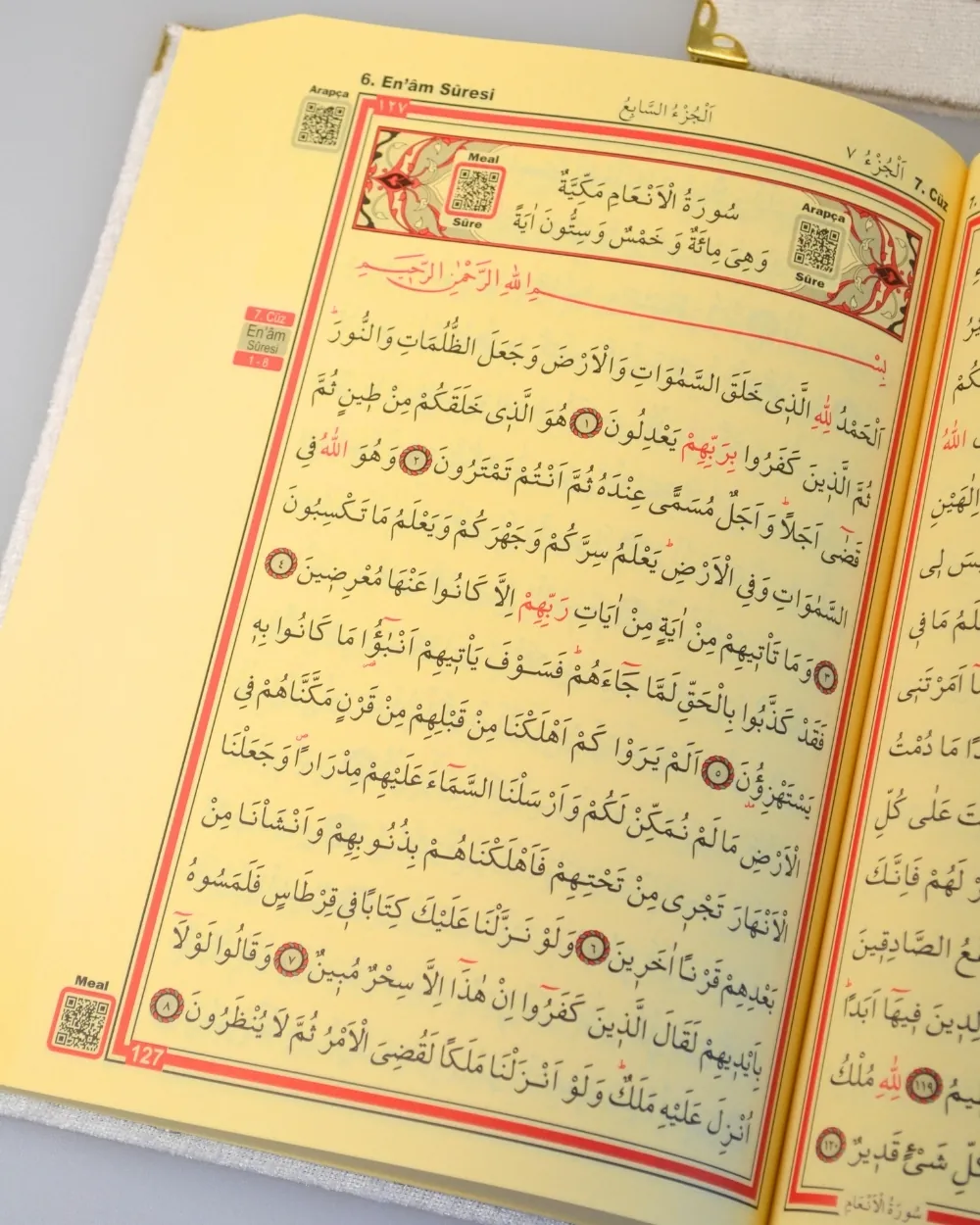 Pleksi Süslemeli Yasin Kitapçıklı Kuran-ı Kerim Seti - Beyaz Kadife Kaplı Hediyelik Set