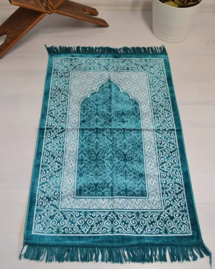 Turkuaz Kadife Seccade - Yumuşak ve Konforlu (70x110 cm) | Huzur Veren Namazlık Hediye