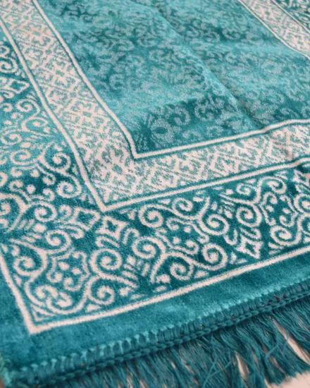 Turkuaz Kadife Seccade - Yumuşak ve Konforlu (70x110 cm) | Huzur Veren Namazlık Hediye