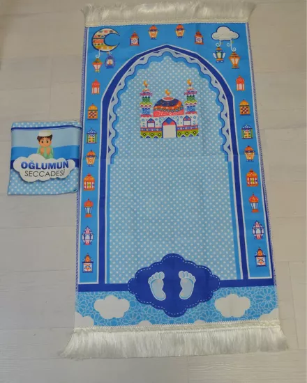 Oğlumun Seccadesi (Mavi) – Pratik Fermuarlı Çantalı Çocuk Namazlığı
