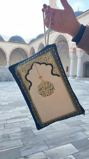 Osmanlı Selçuklu Motifli Çantalı Taşınabilir Seyahat Seccadesi